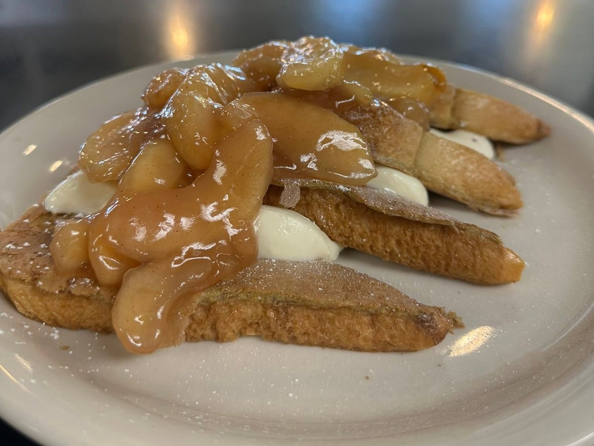 French toast with cinnamon apples and cream
