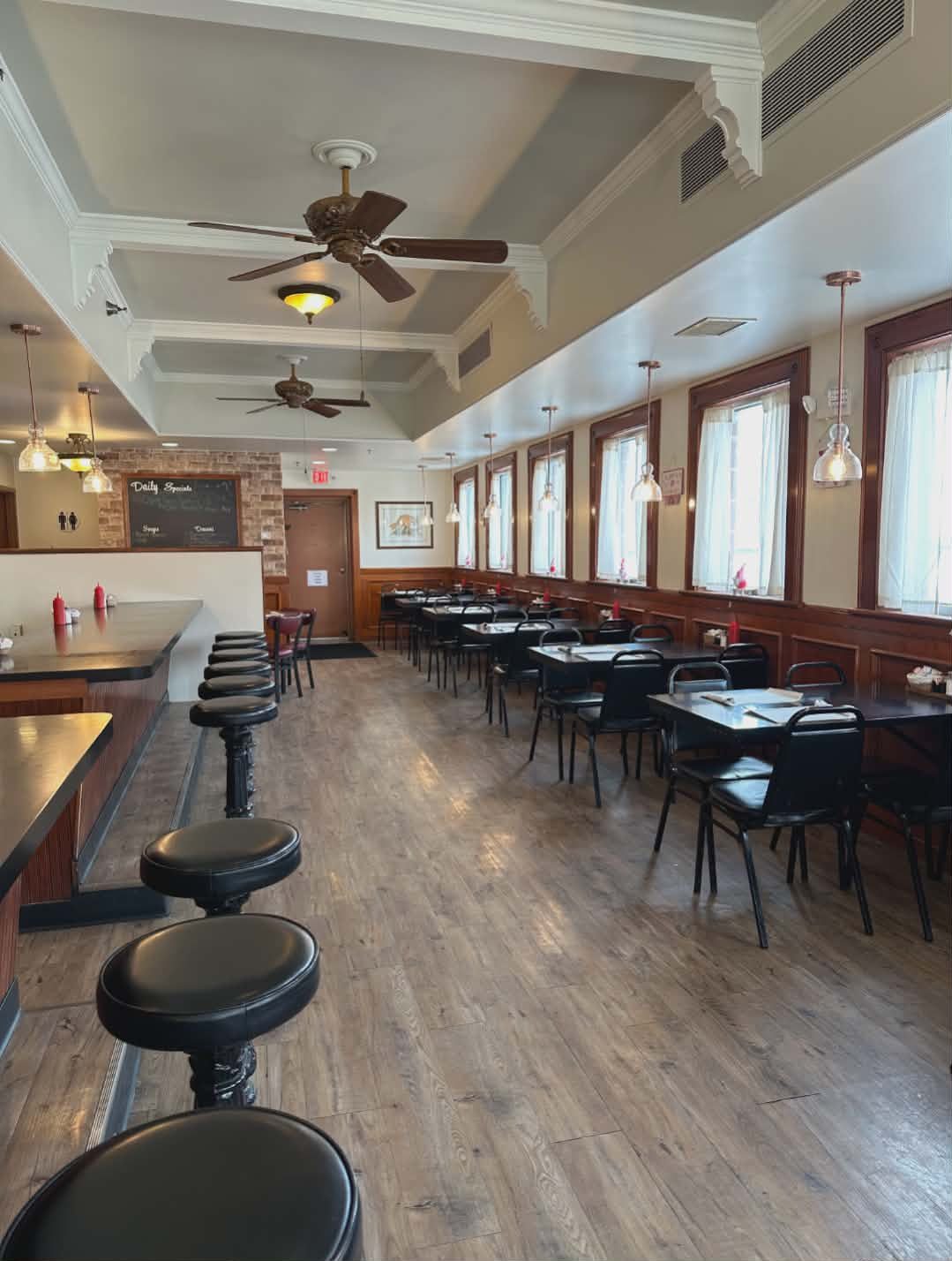 Dining room with counter and table seating